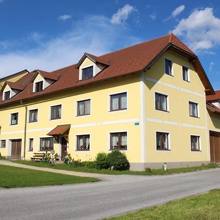 Urlaub Am Bauernhof Weichselbaum Apartment Schloss Rosenau Bagian luar foto